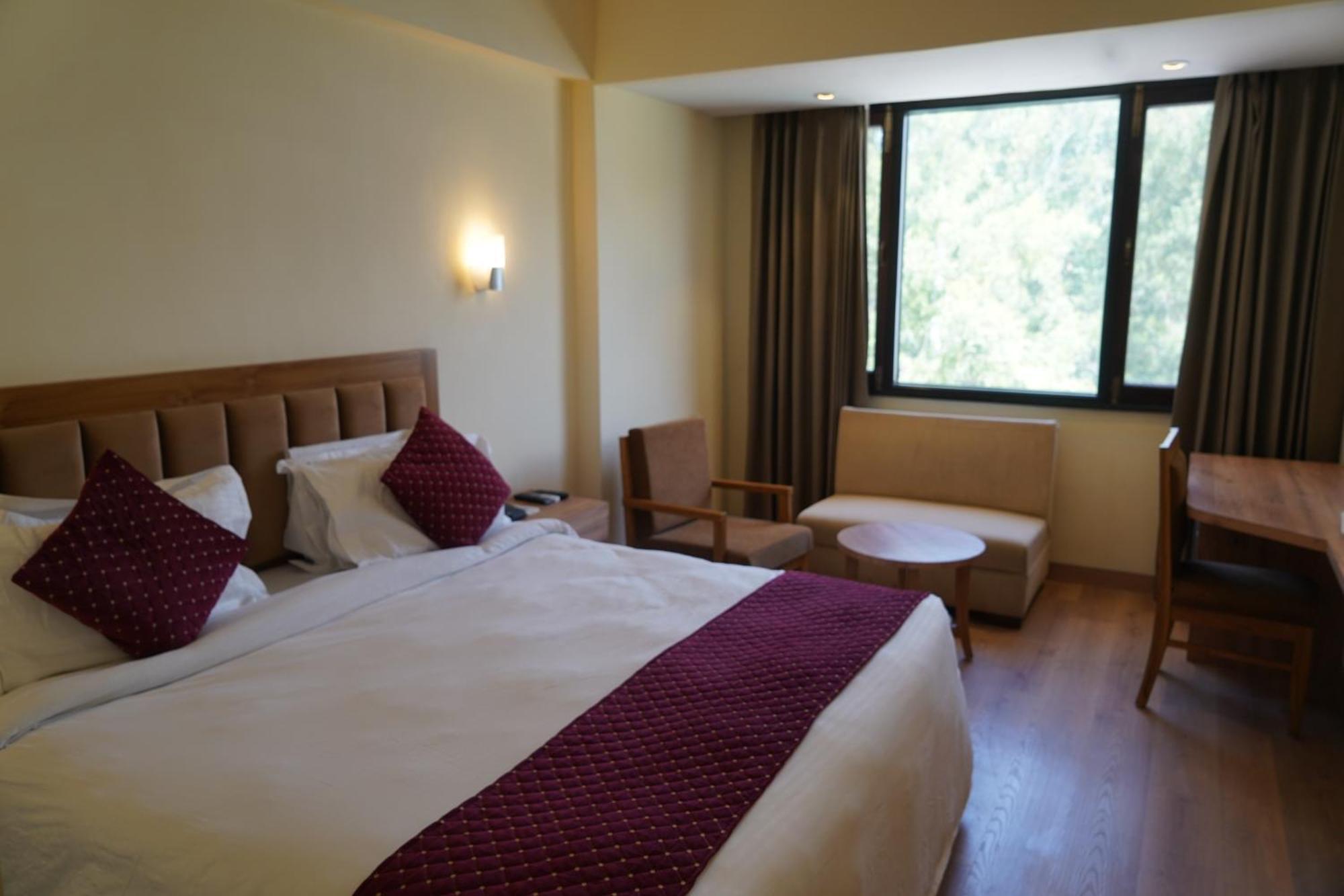 Hotel Forest Avenue - Best Luxury Hotel In Dehradun Exterior foto