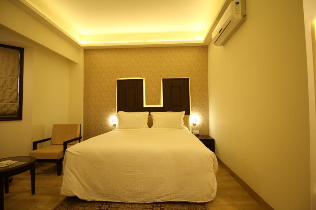Hotel Forest Avenue - Best Luxury Hotel In Dehradun Exterior foto